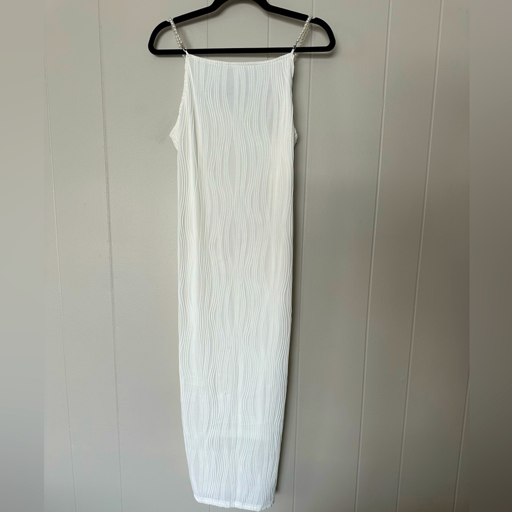 White Rihoas Dress